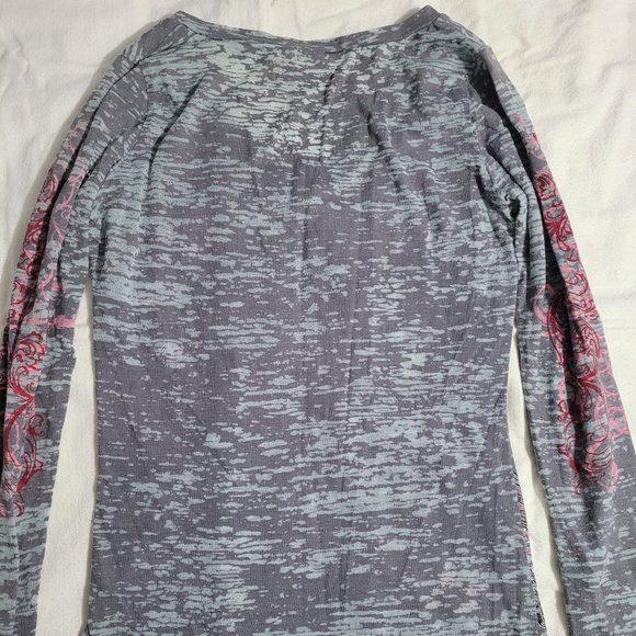 Eyeshadow grey y2k long sleeve shirt in a size medium - Picture 5 of 7